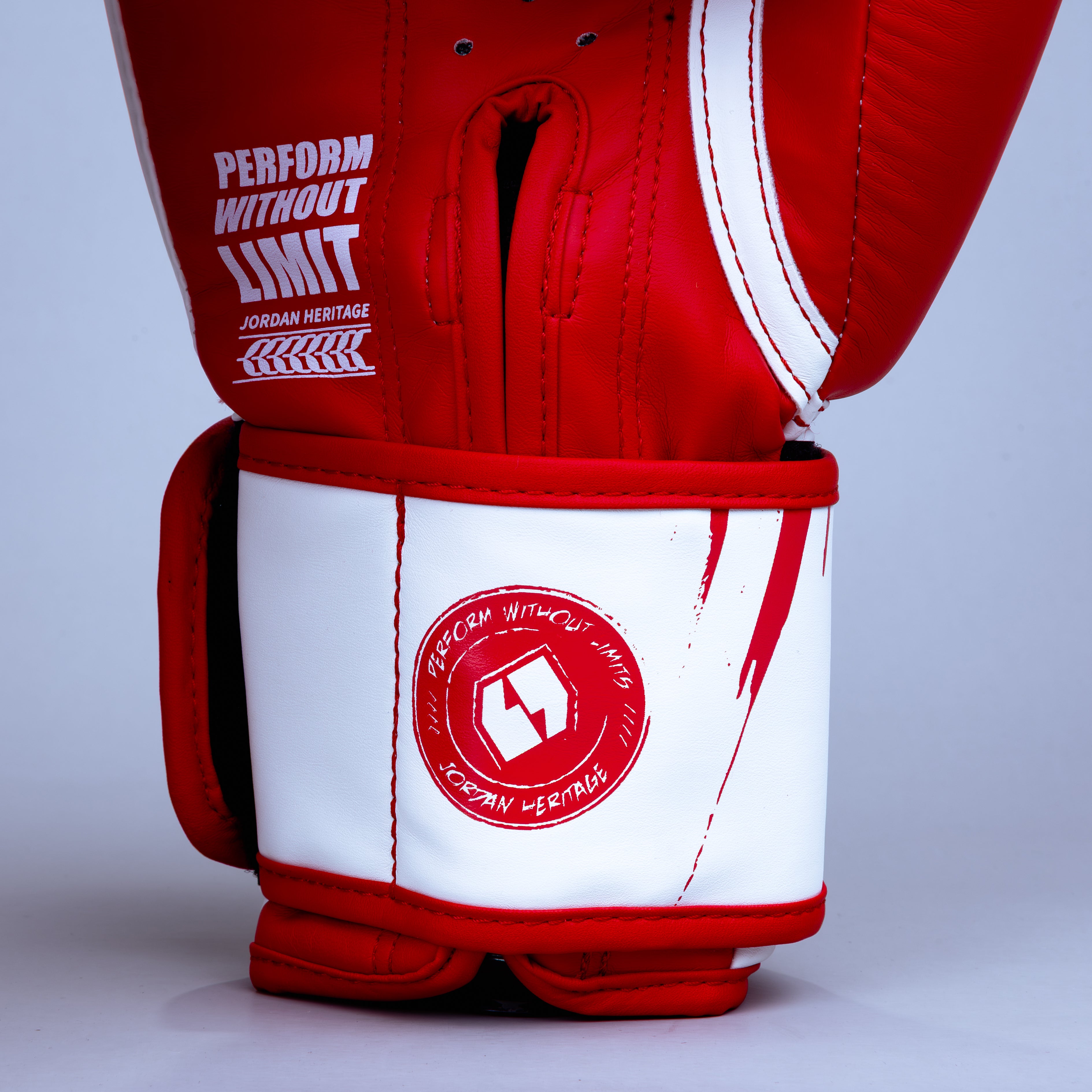 GRAFFIGHT' BOX Glove White Red GRAFFIGHT' BOX Glove White Red