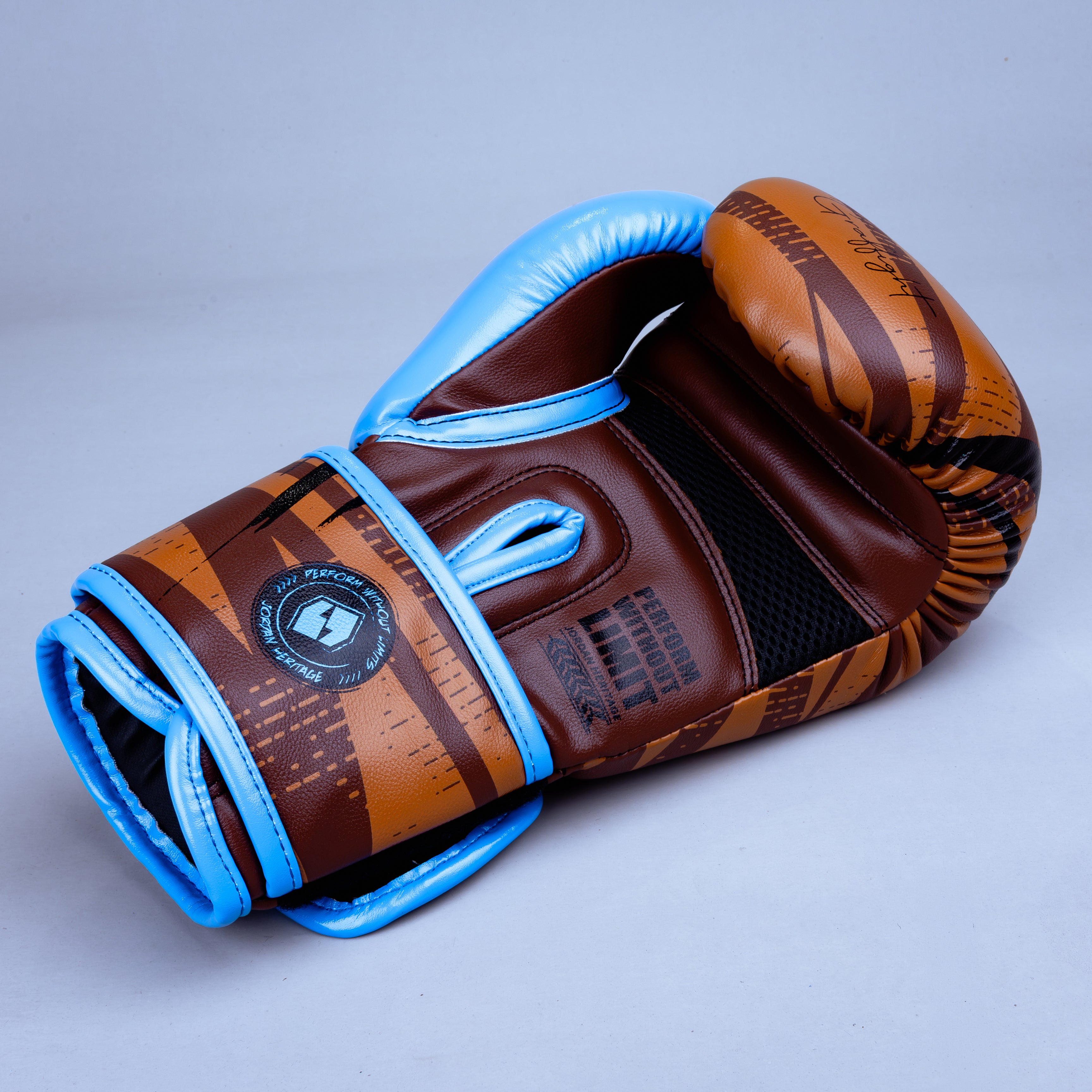 GRAFFIGHT' BOX Glove Brown Blue Black GRAFFIGHT' BOX Glove Brown Blue Black