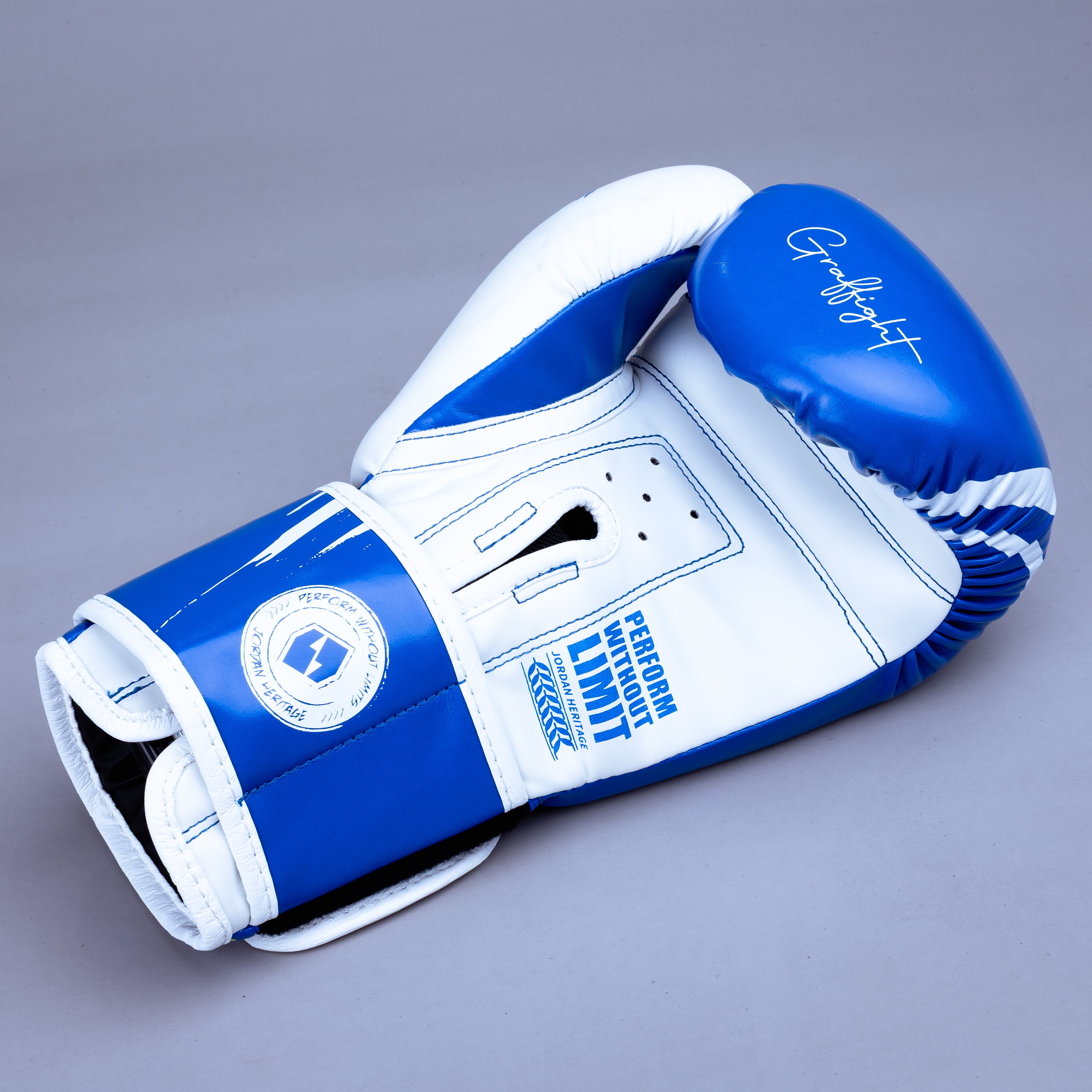 GRAFFIGHT' BOX Glove Blue White GRAFFIGHT' BOX Glove Blue White