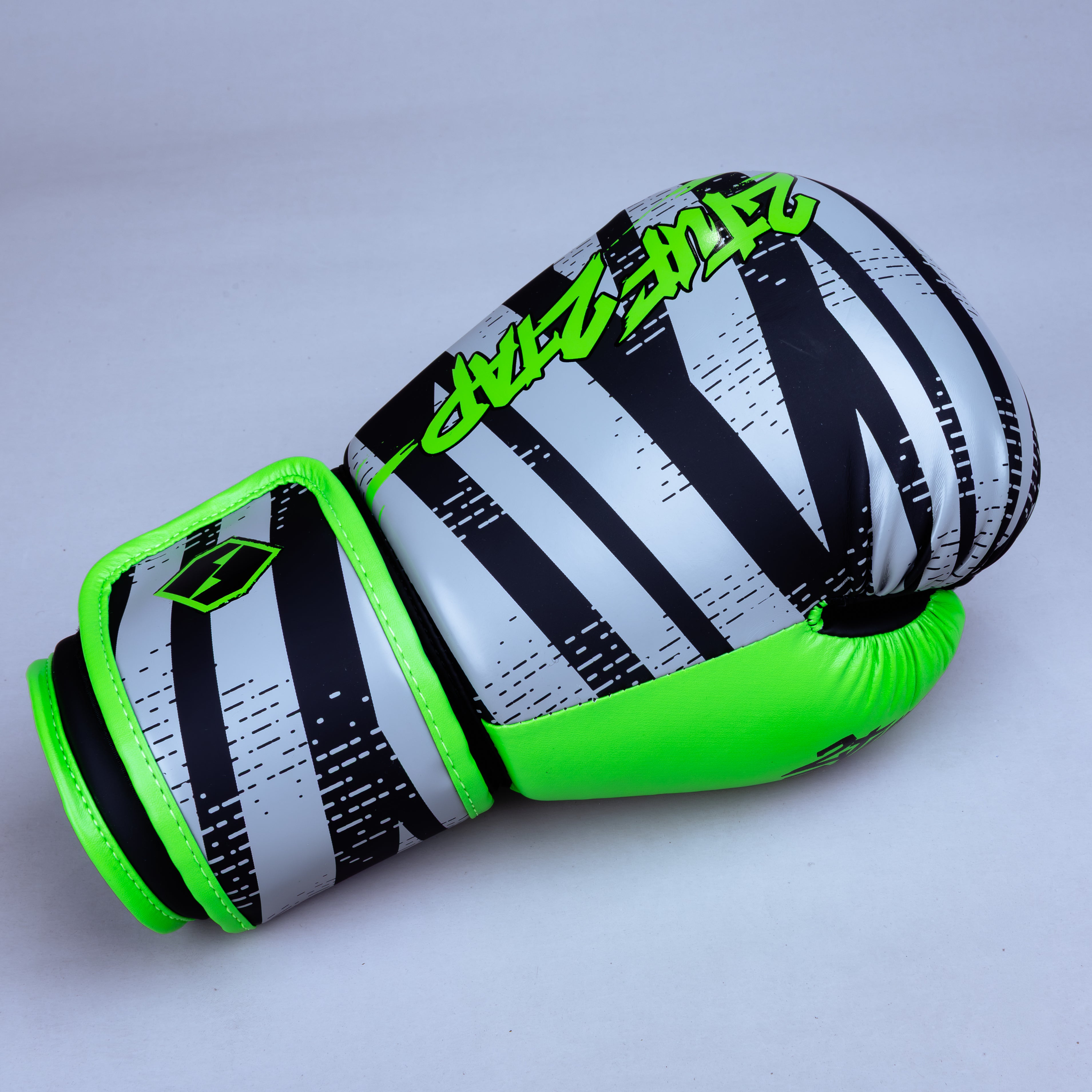 GRAFFIGHT' BOX Glove Black Green GRAFFIGHT' BOX Glove Black Green