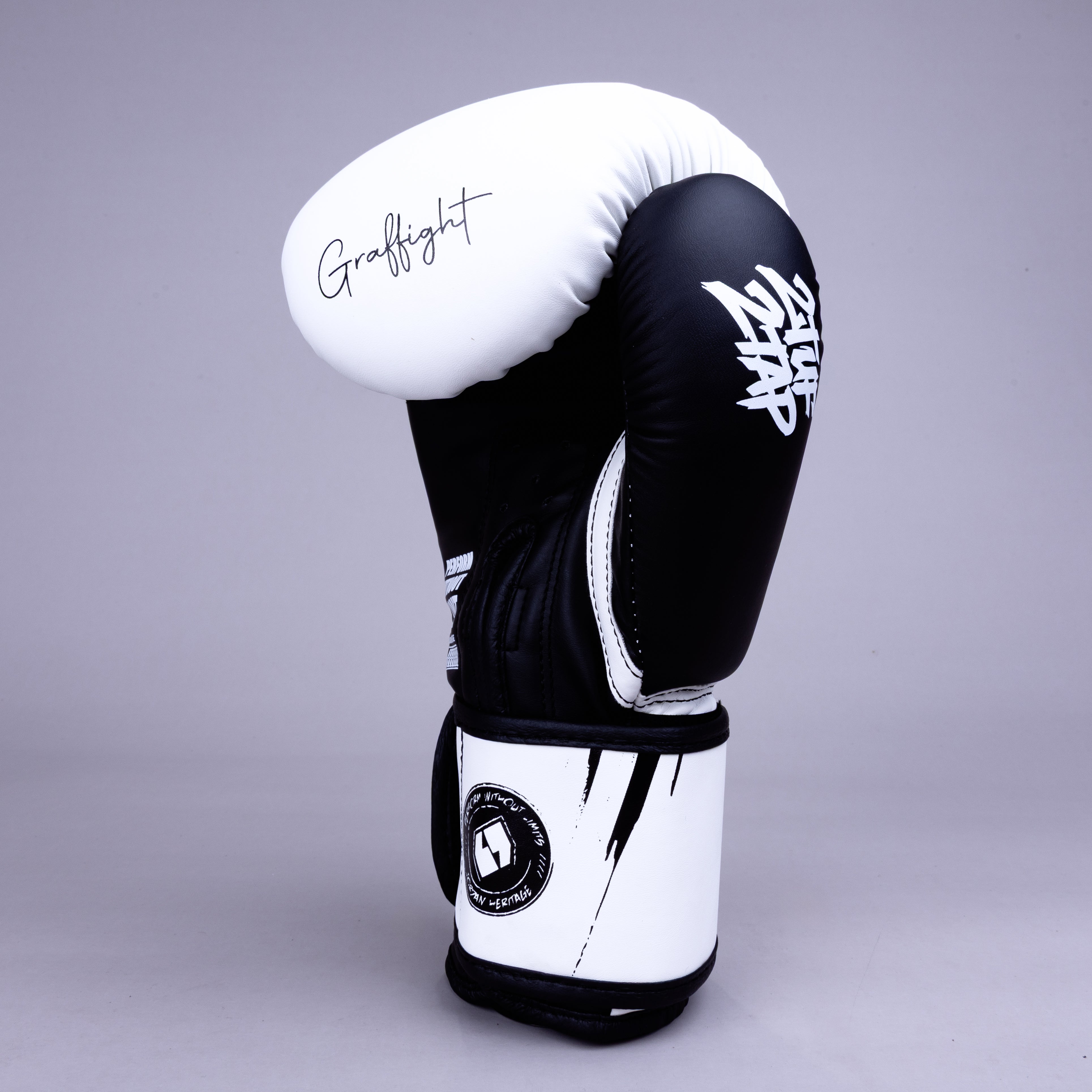 GRAFFIGHT' BOX Glove White Black GRAFFIGHT' BOX Glove White Black