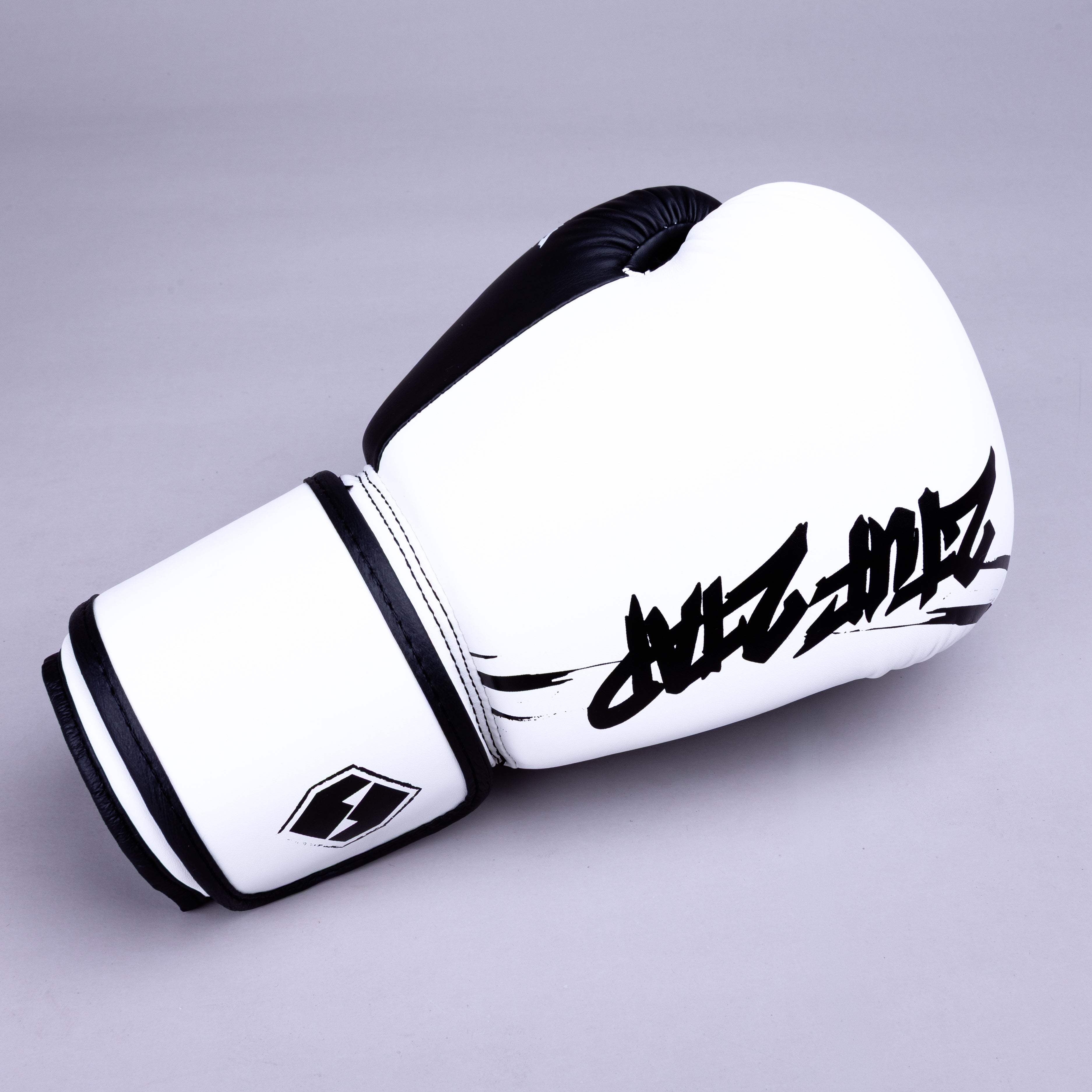 GRAFFIGHT' BOX Glove White Black GRAFFIGHT' BOX Glove White Black