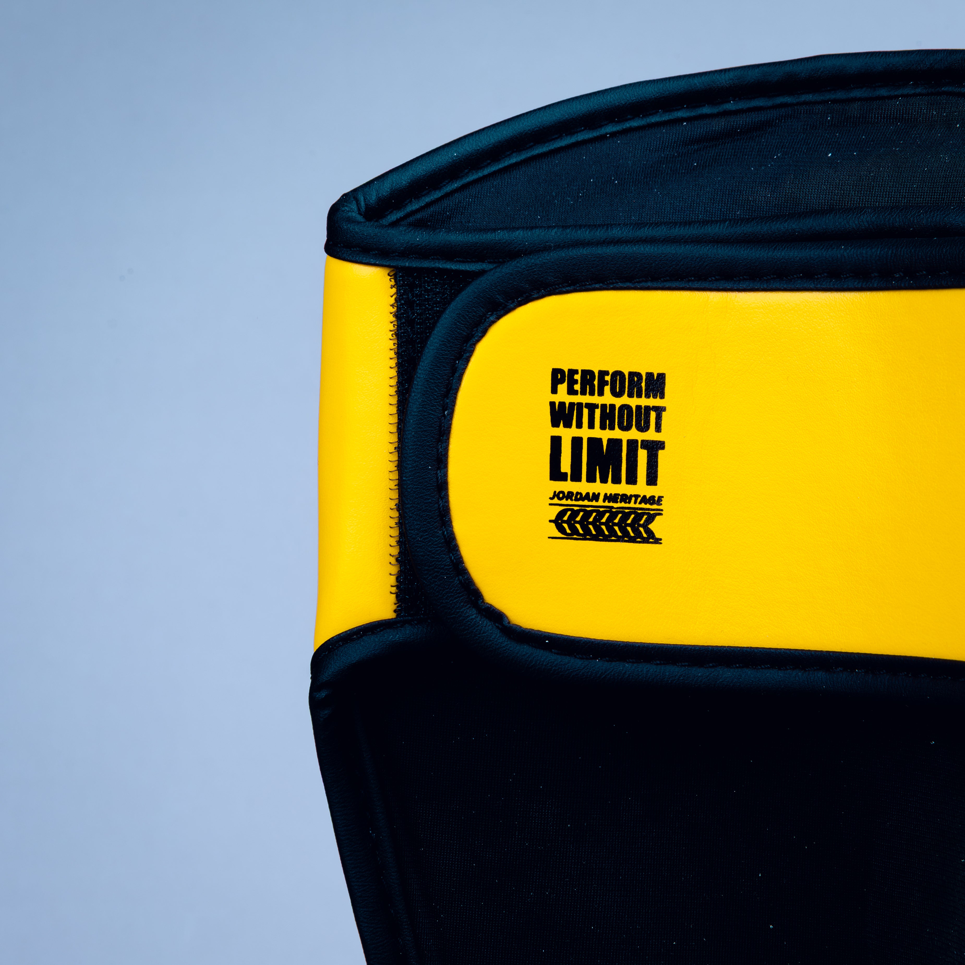 GRAFFIGHT' KBX ShinInStep Yellow Black GRAFFIGHT' KBX ShinInStep Yellow Black
