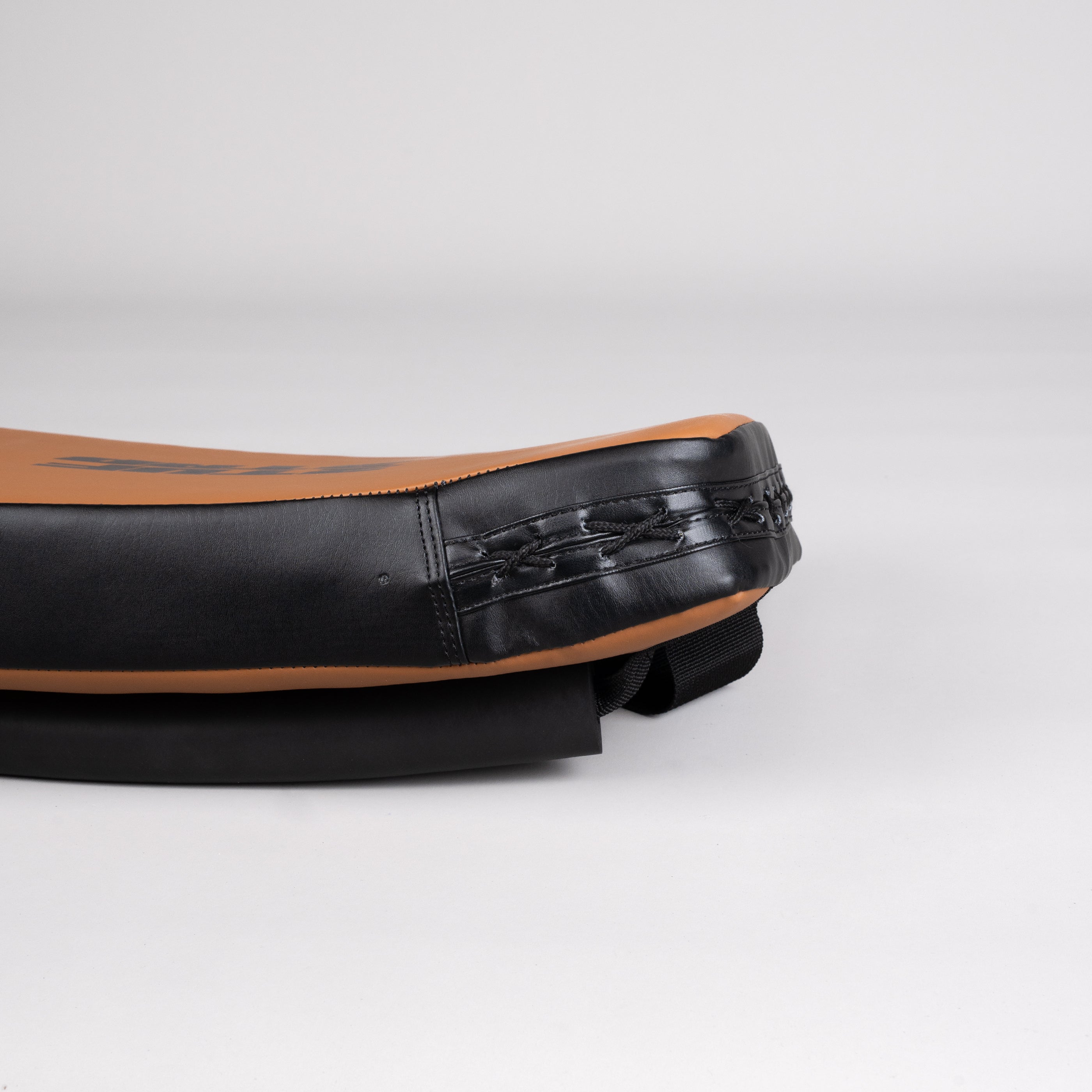 'Ahwaz' Kick Pad - Brown 'Ahwaz' Kick Pad - Brown