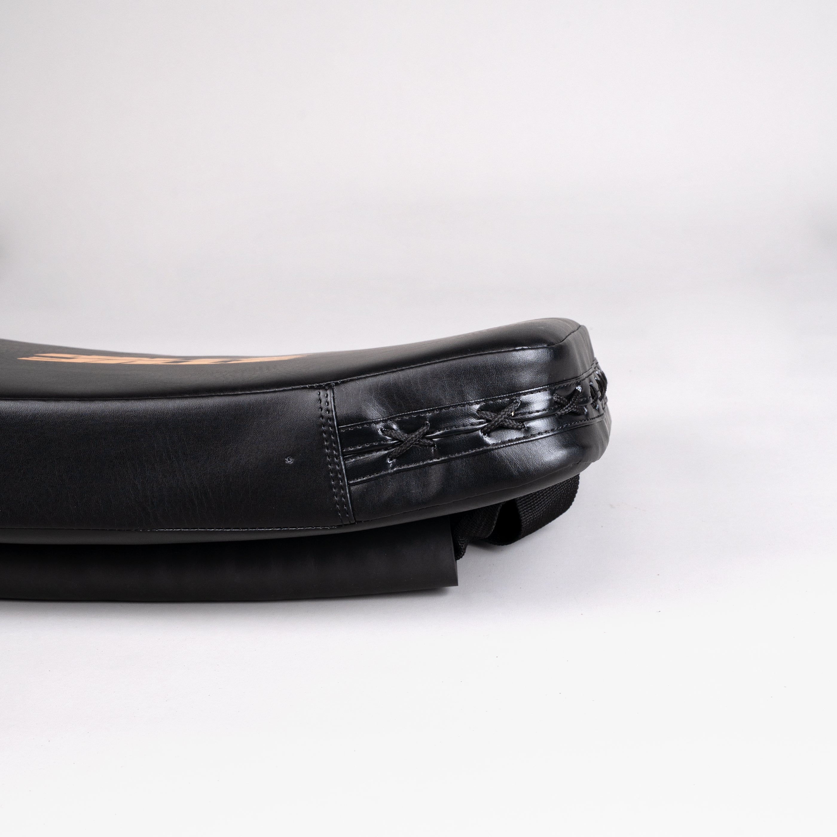 'Ahwaz' Kick Pad - Black 'Ahwaz' Kick Pad - Black