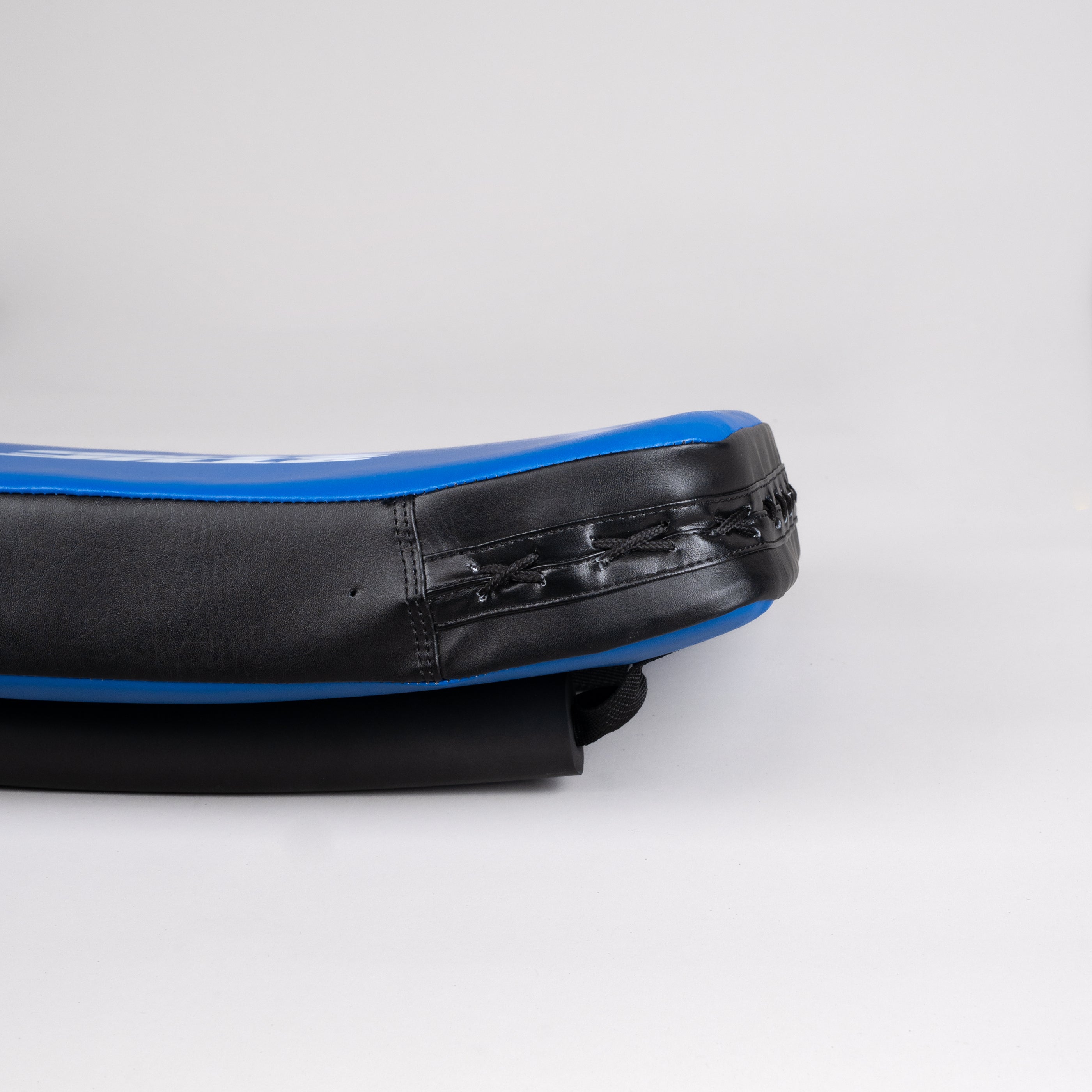 'Ahwaz' Kick Pad - Blue 'Ahwaz' Kick Pad - Blue