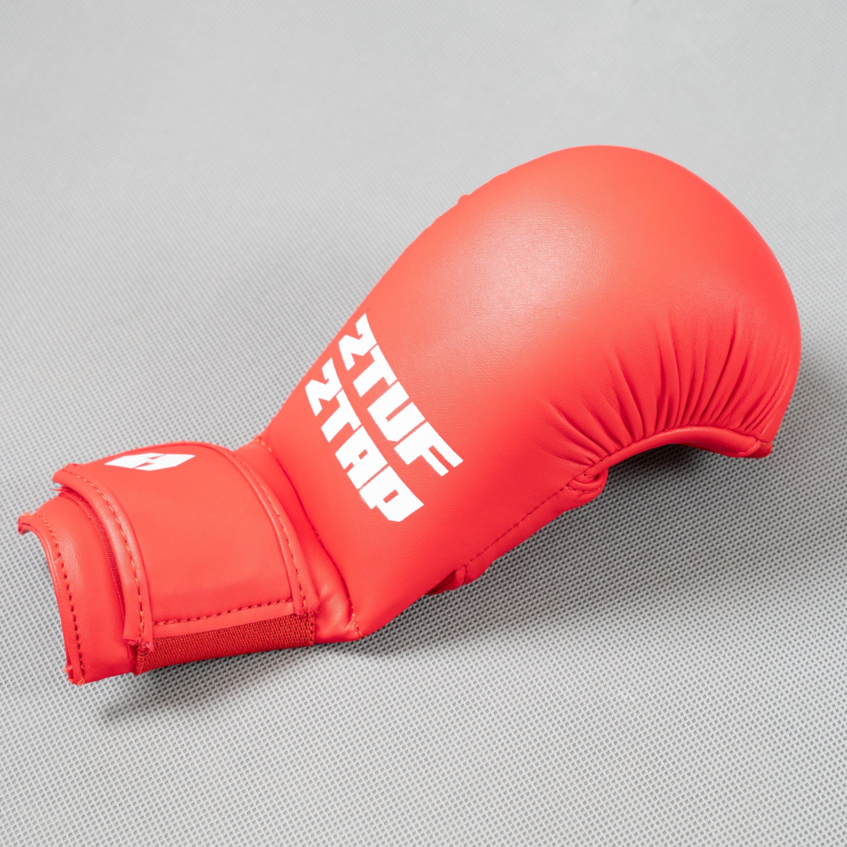 'Senshi' Karate Gloves - Thumb - Red