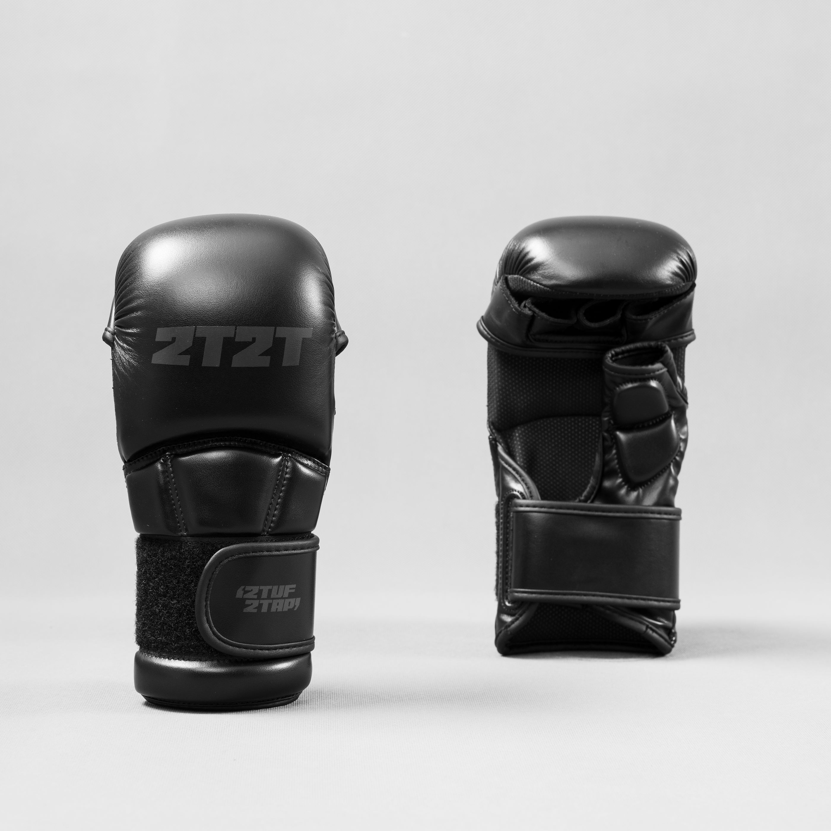 'Arena-08' Grappling MMA Gloves - Black/Black