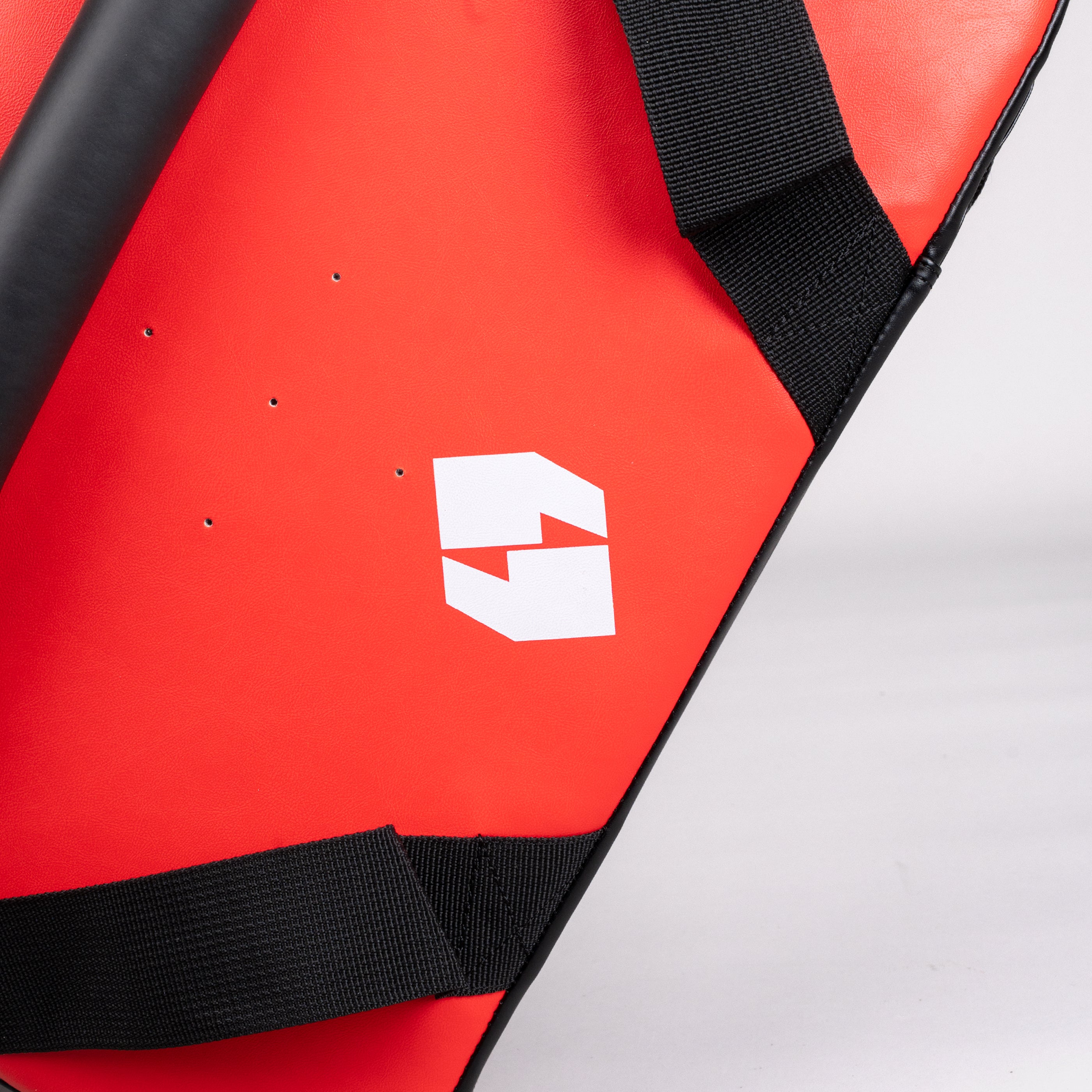 'Ahwaz' Kick Pad - Red 'Ahwaz' Kick Pad - Red