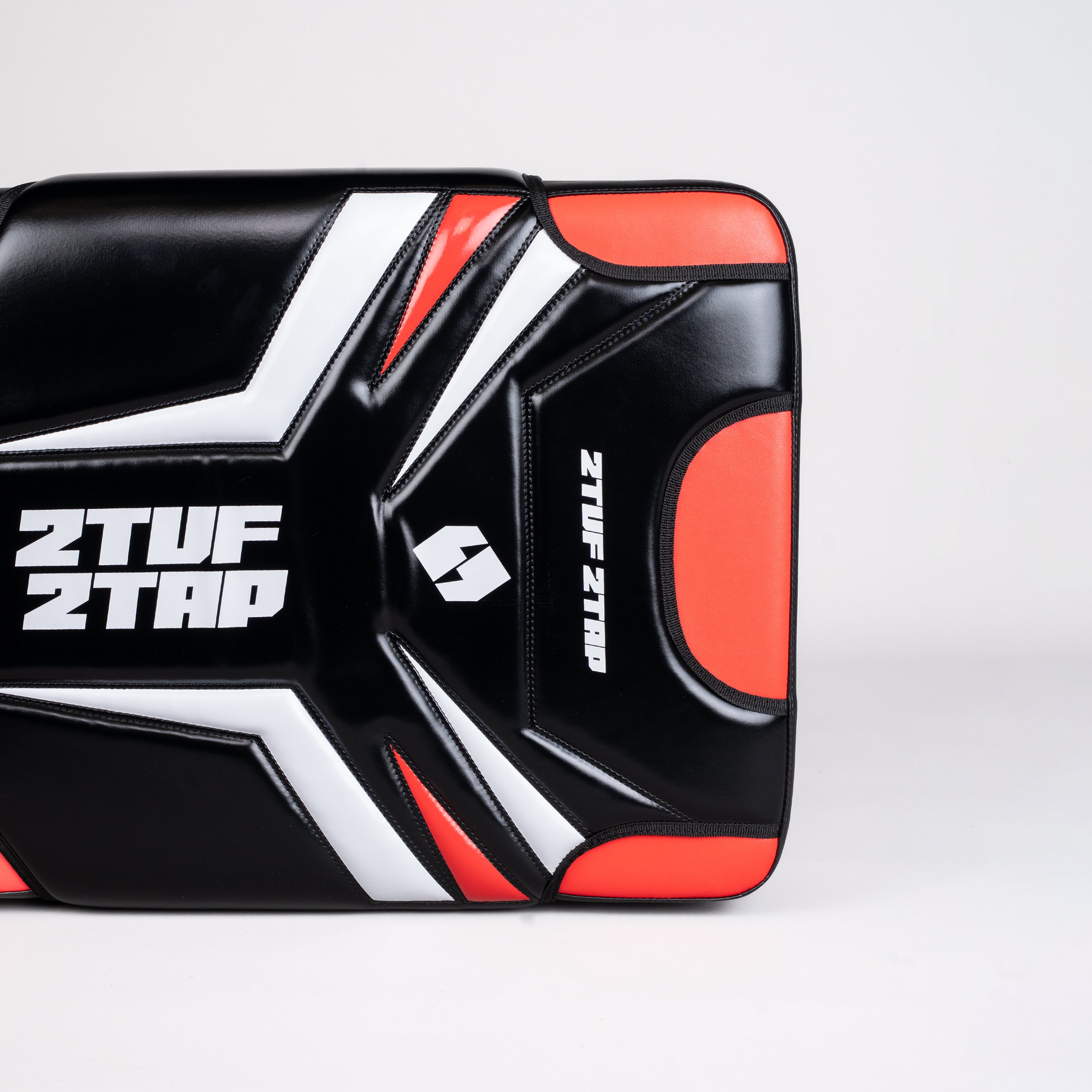 'GladiatorArmor' Kick Pad - Red/Black 'GladiatorArmor' Kick Pad - Red/Black