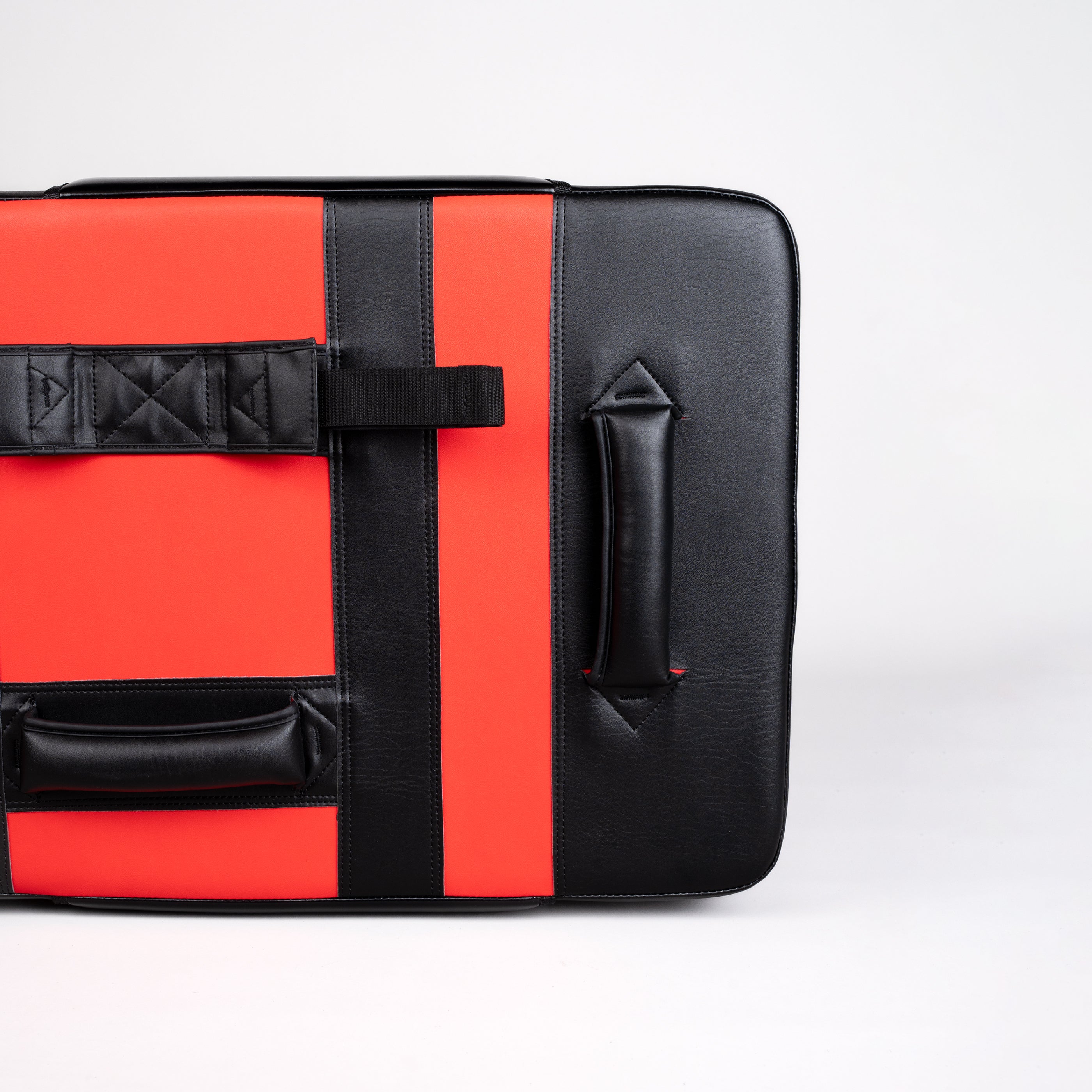 'GladiatorArmor' Kick Pad - Red/Black 'GladiatorArmor' Kick Pad - Red/Black