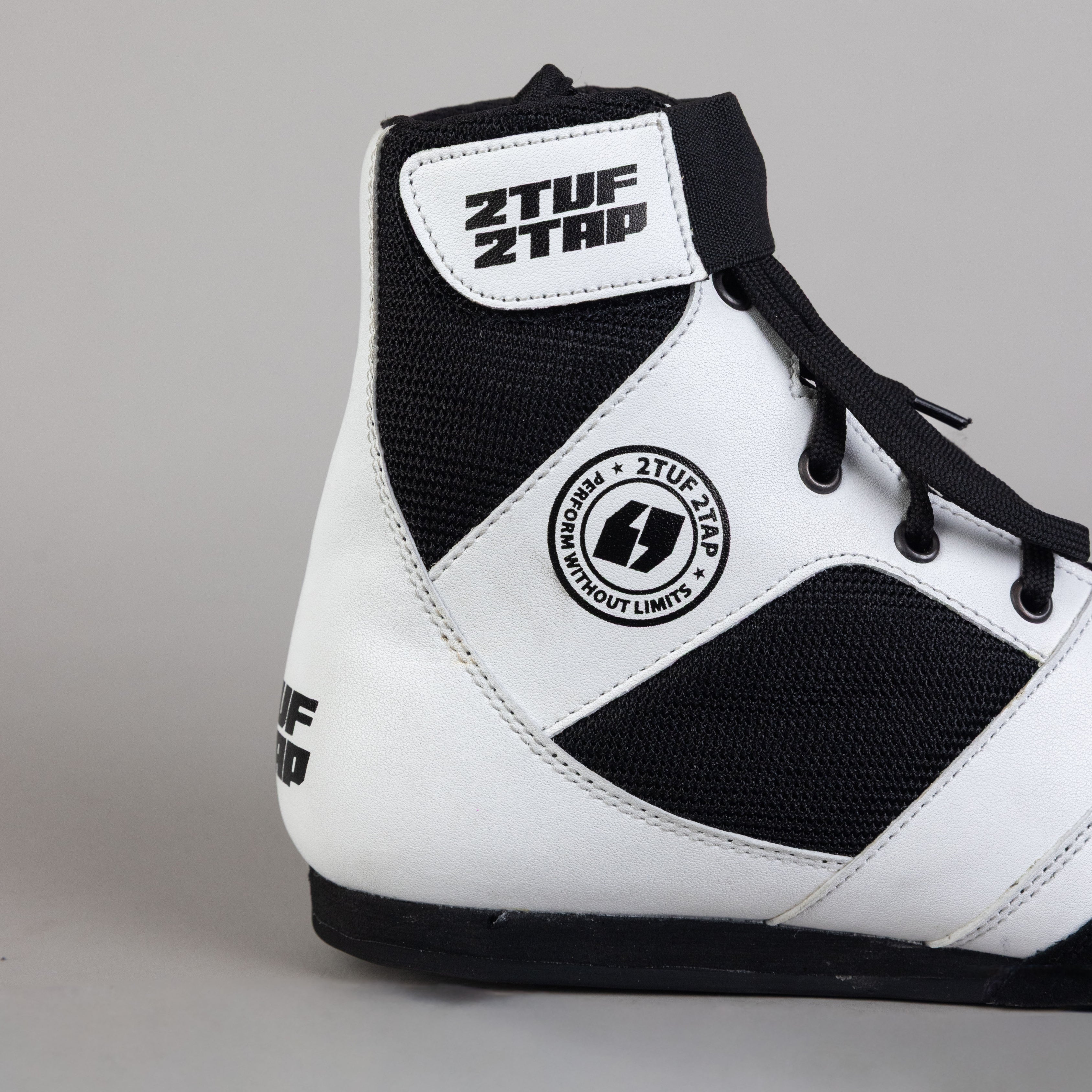 Apex' BOX shoes White Black Apex' BOX shoes White Black