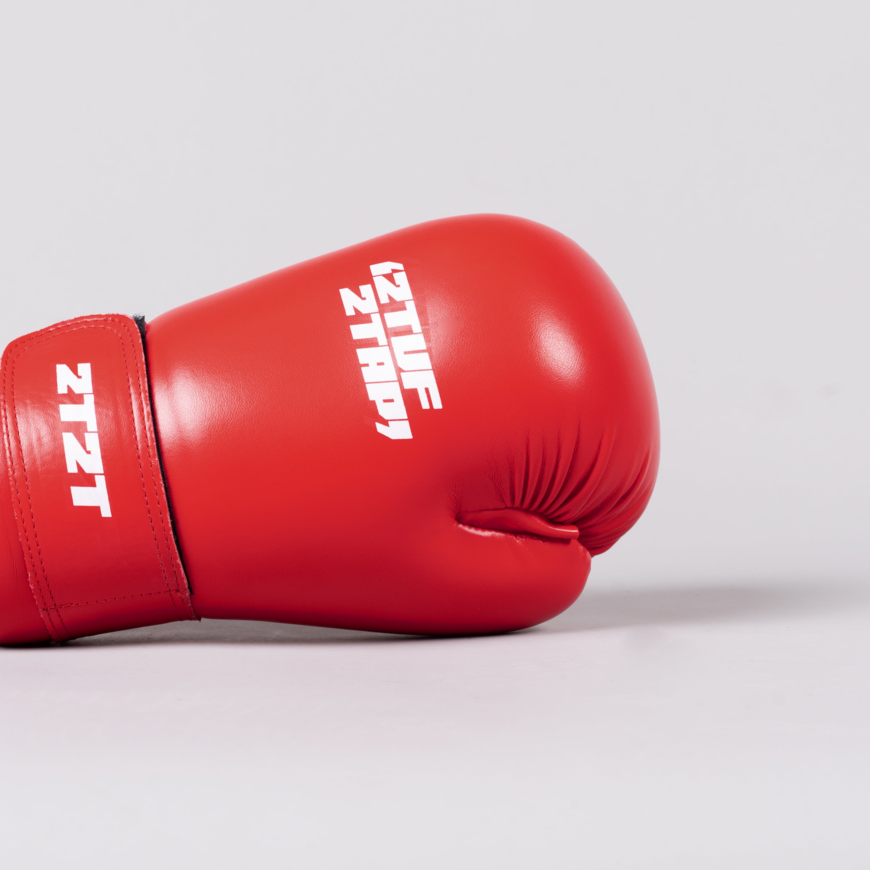 'Super Safety' KickBoxing Glove Red 'Super Safety' KickBoxing Glove Red