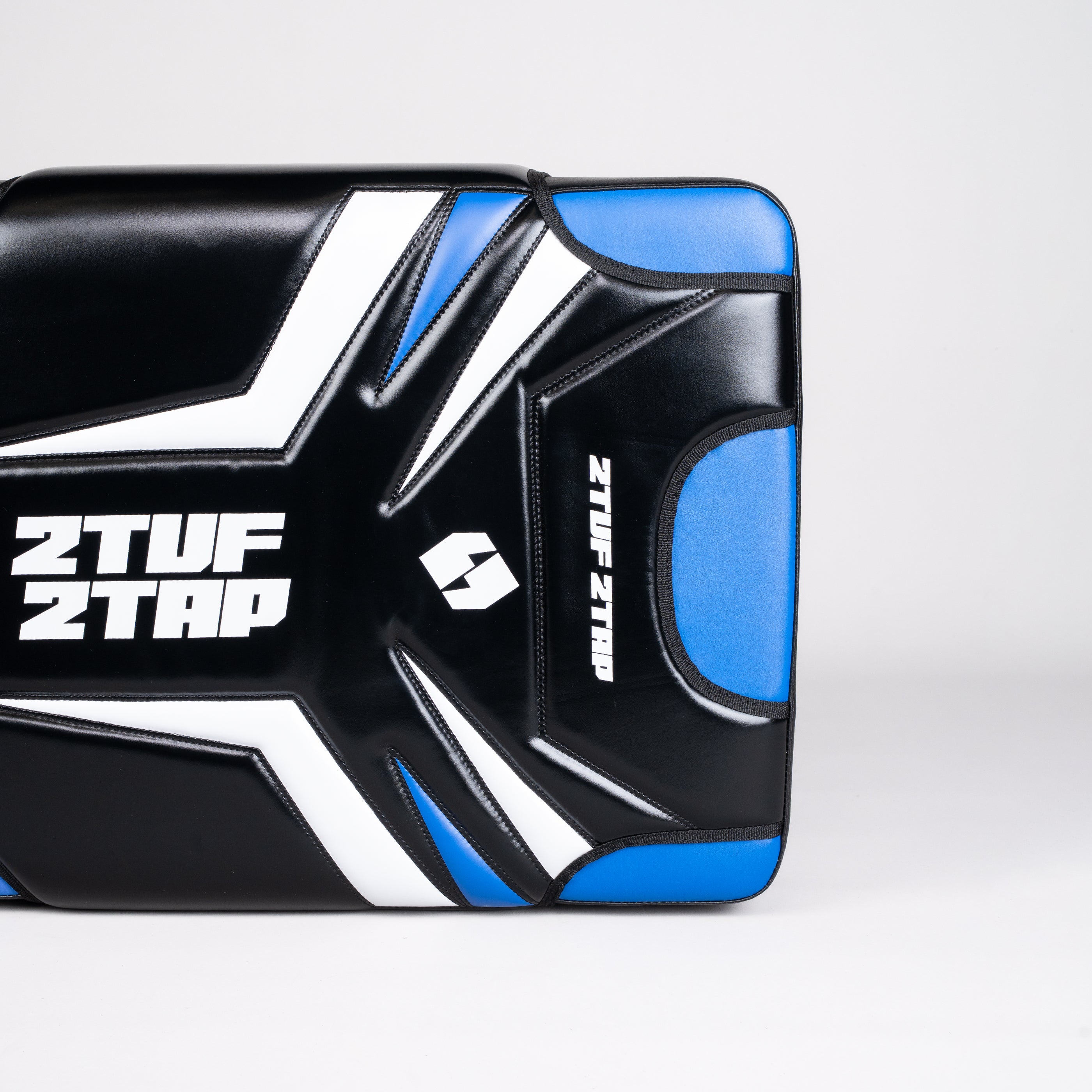 'GladiatorArmor' Kick Pad - Blue/Black 'GladiatorArmor' Kick Pad - Blue/Black