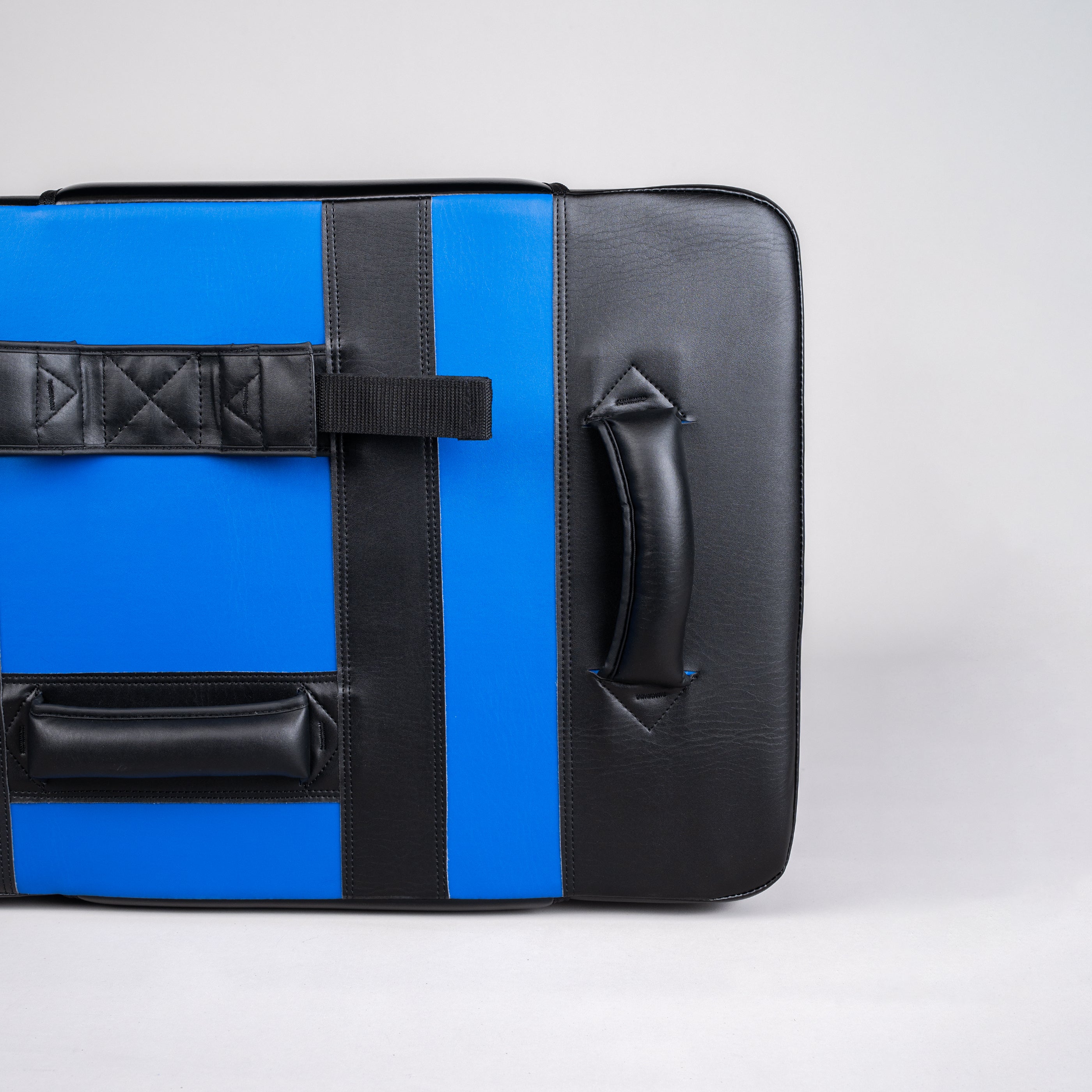 'GladiatorArmor' Kick Pad - Blue/Black 'GladiatorArmor' Kick Pad - Blue/Black