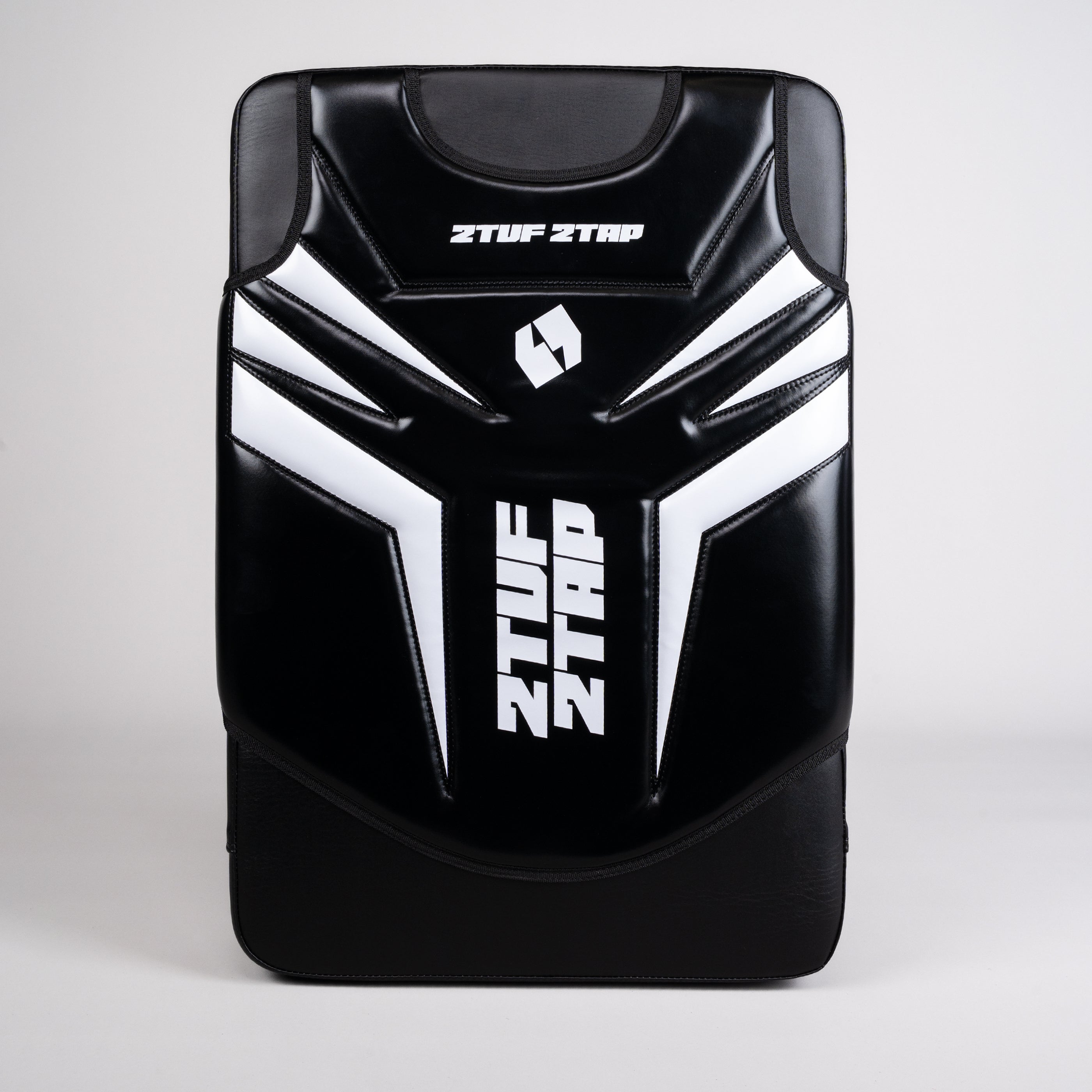 'GladiatorArmor' Kick Pad - Black/White 'GladiatorArmor' Kick Pad - Black/White
