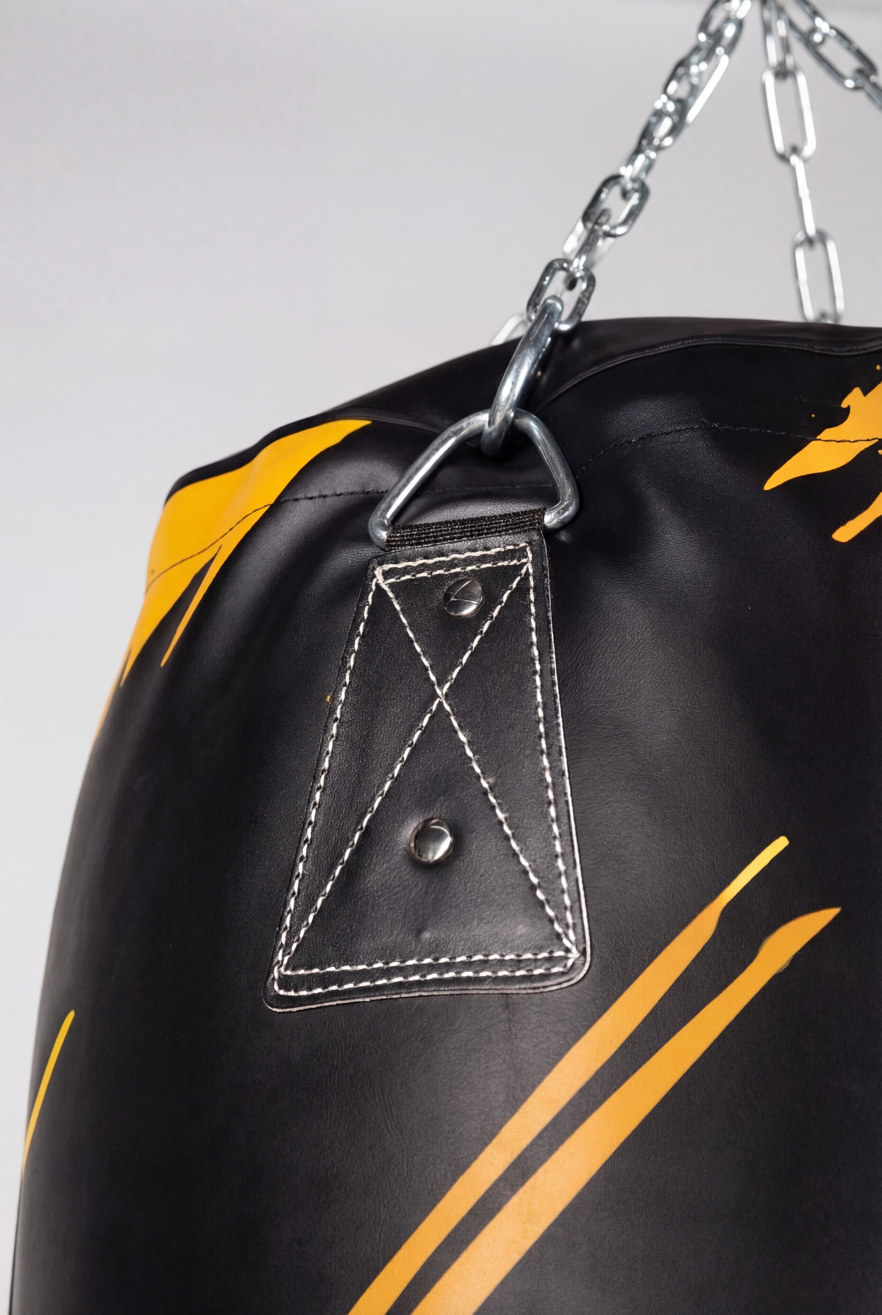 GRAFFIGHT' BOX PunchBag Black Orange GRAFFIGHT' BOX PunchBag Black Orange