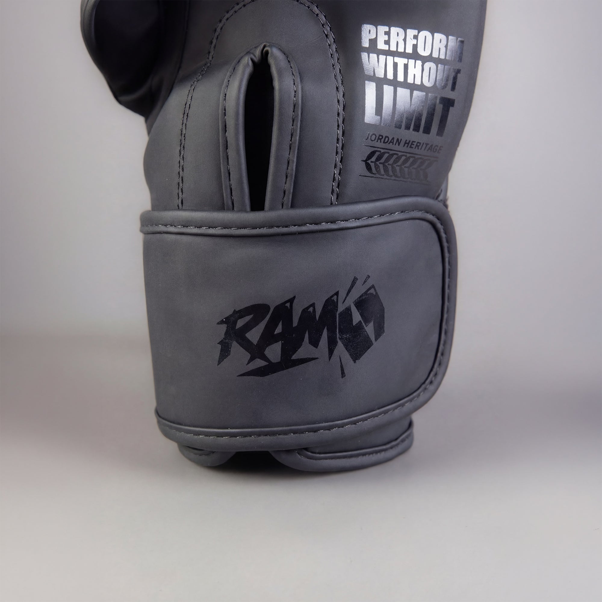 RAM' BOX Glove Black RAM' BOX Glove Black