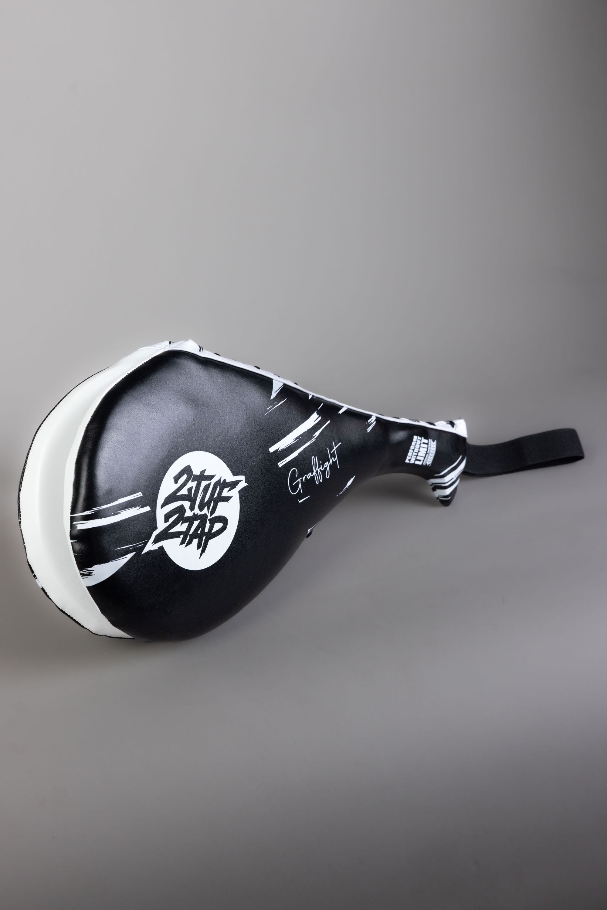 GRAFFIGHT' TKD TRacket Black White GRAFFIGHT' TKD TRacket Black White
