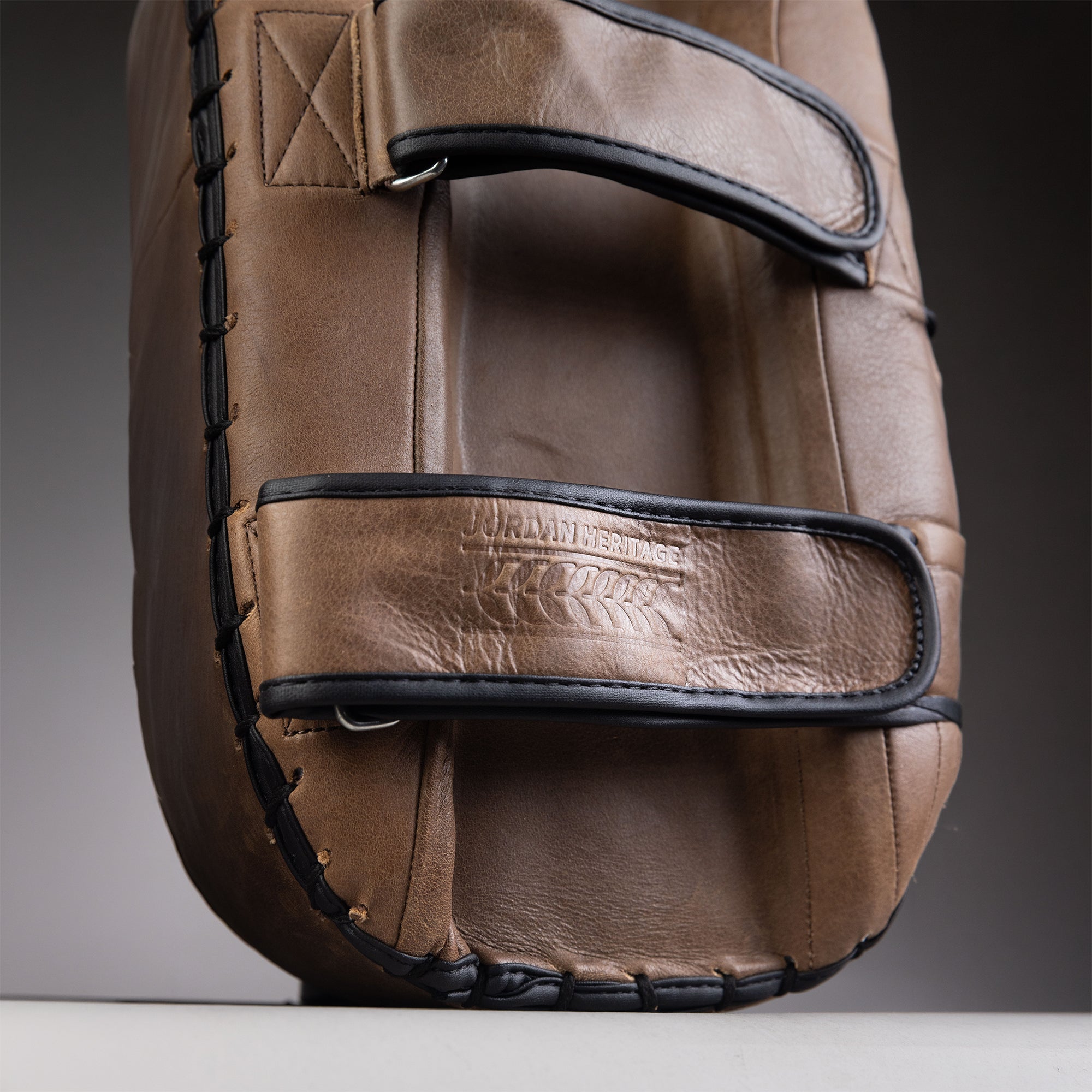 Valedo' KBX Thaipad Brown Valedo' KBX Thaipad Brown