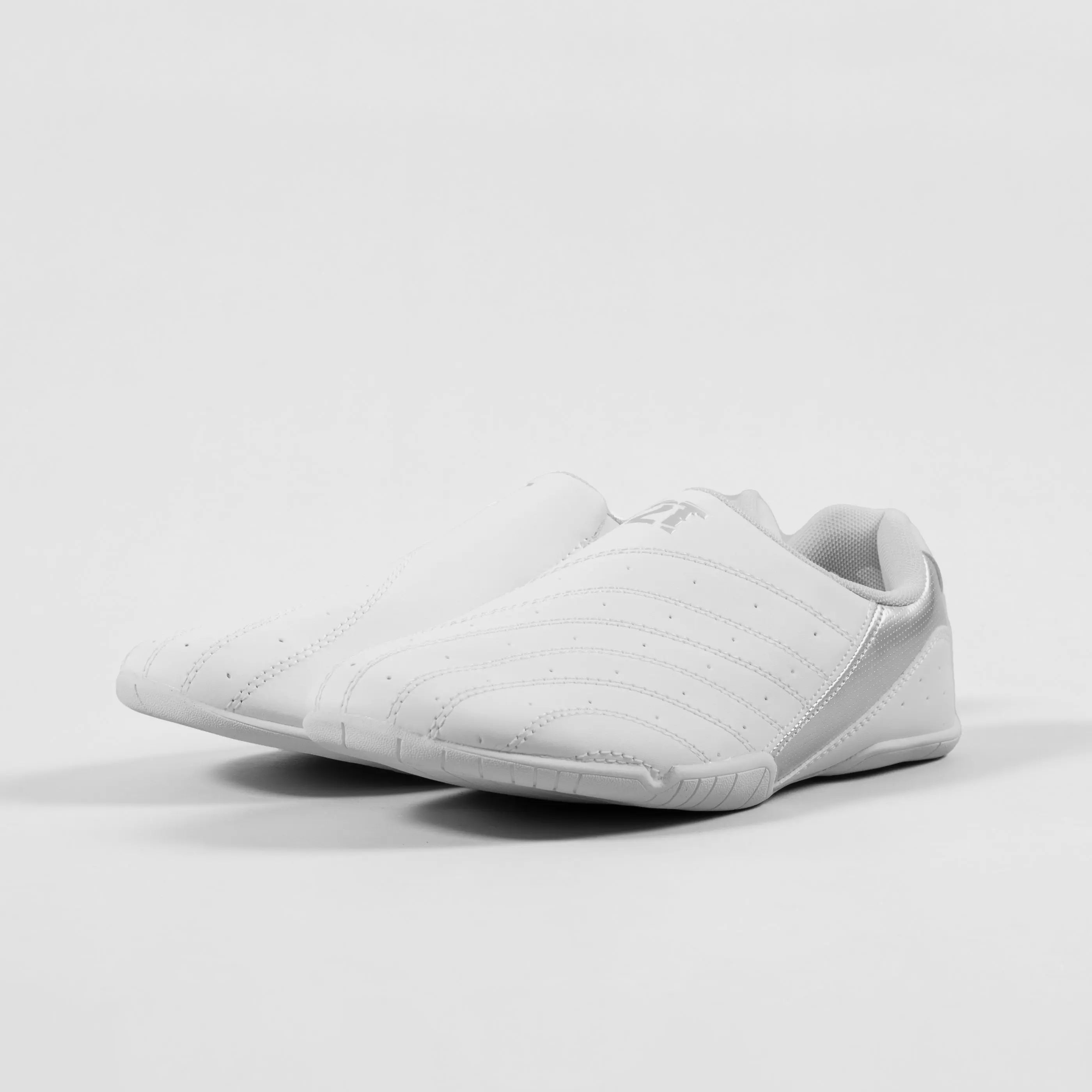 'Flash' Taekwondo Training Shoes - White/Silver 2TUF2TAP
